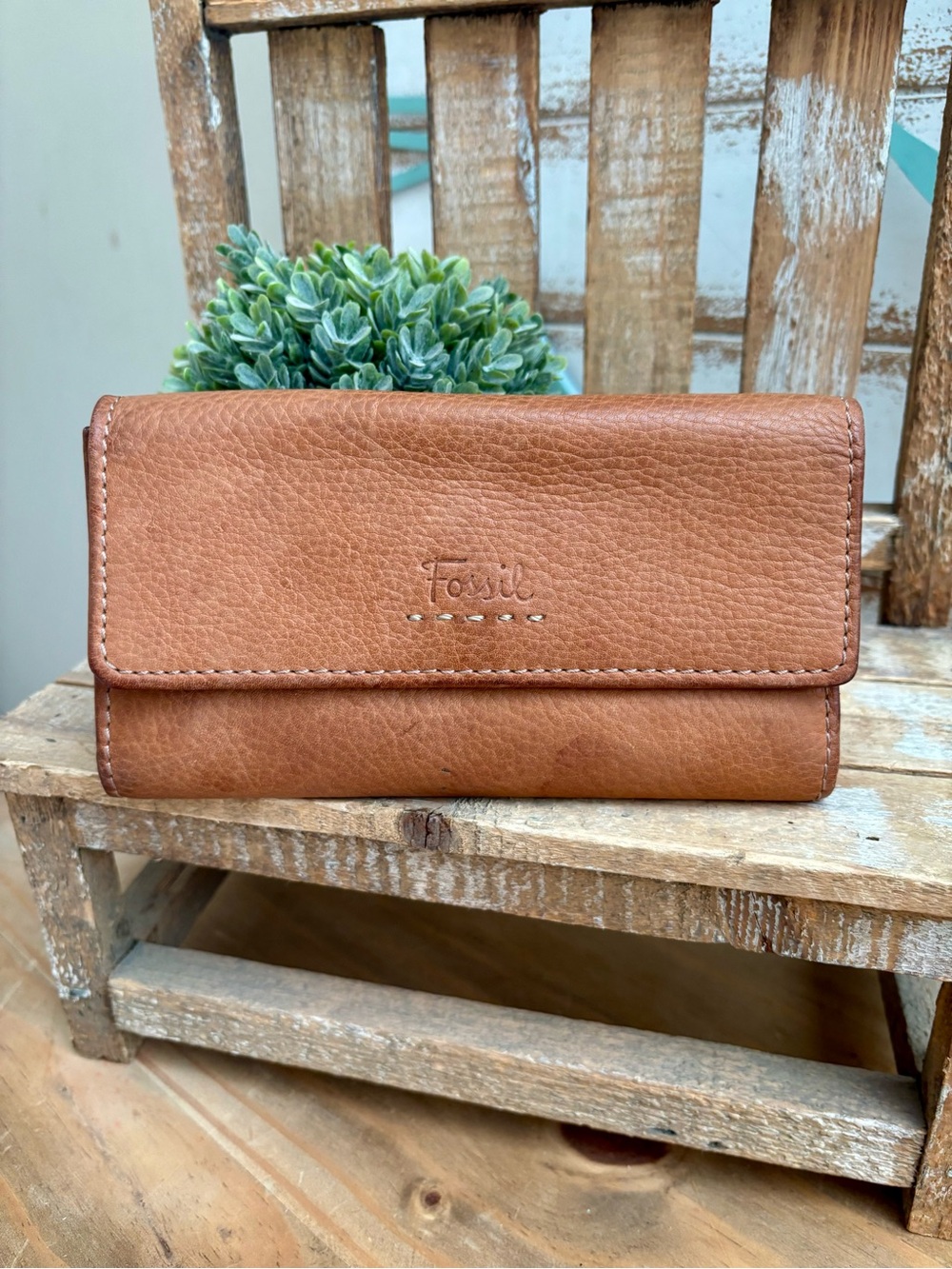 Fossil Tan Genuine Cow Leather Trifold Wallet